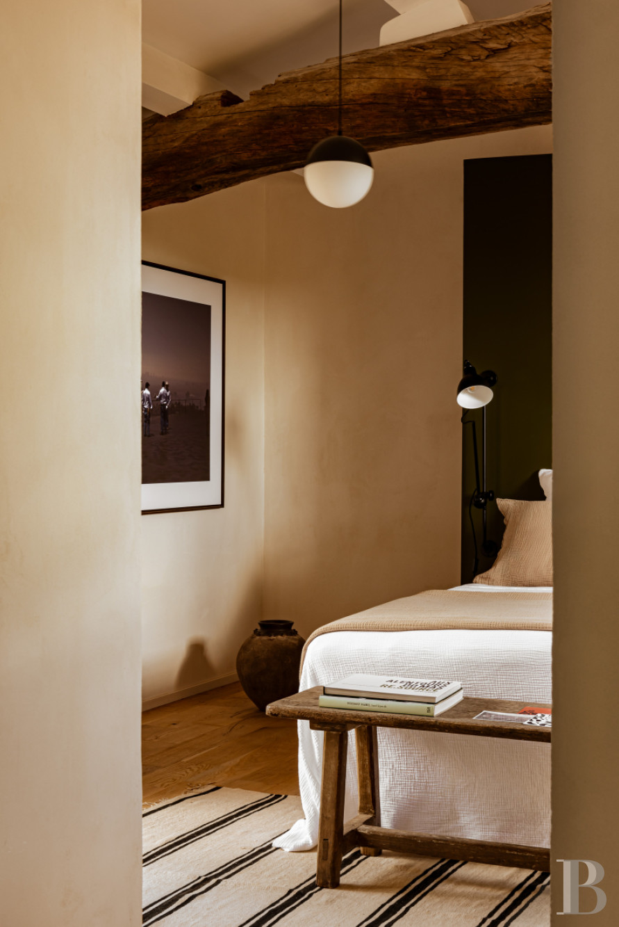 Dans le Gard, en bordure de l’Ardèche, un ancien mas restauré au milieu des oliviers, des vignes et des lavandes - photo  n°28